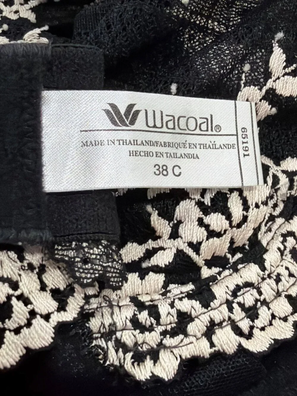 Wacoal elegant lace